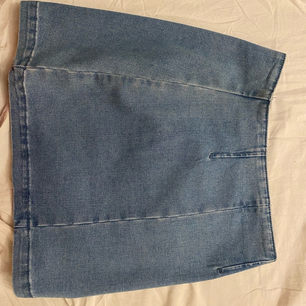 I’m selling this skirt beacuse is too small for me, and i never used them - Picture 1 of 2